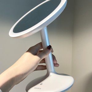 INNOKA Cosmetic Makeup Mirror LED -USB Rechargeable!